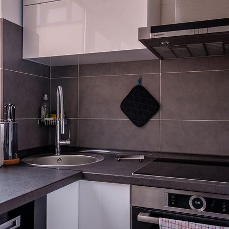 Luxury Two Room Apartment Residence Militari M3 Бухарест Екстер'єр фото
