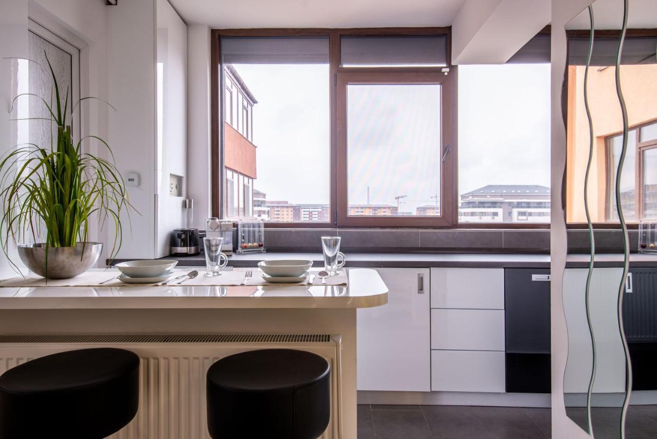 Luxury Two Room Apartment Residence Militari M3 Бухарест Екстер'єр фото